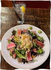 Ahi Tuna Salad at Schu's Grill Picture2.jpg