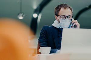 worker-with-mask-(1).jpg